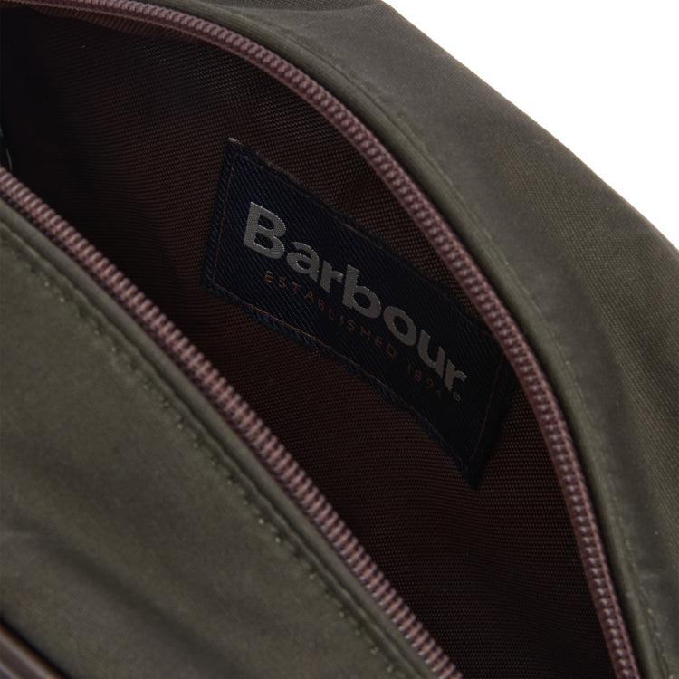 Barbour Wax Wash Bag - Olive/Beacon