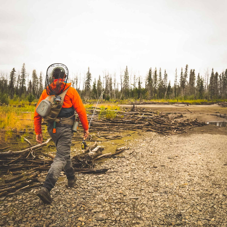 Fishpond Summit Sling 2.0 - Granite