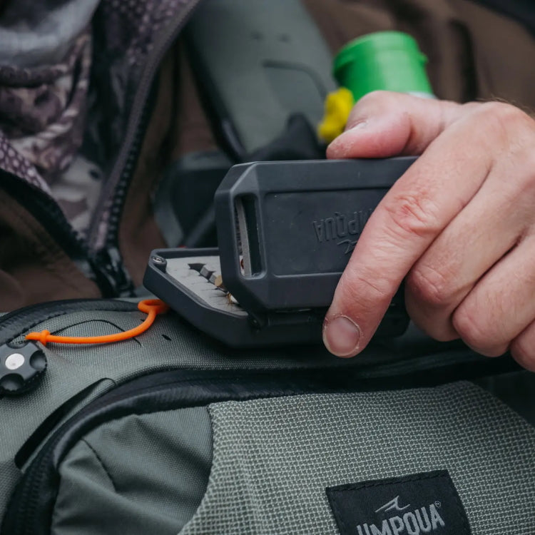 Umpqua Link Hatchvault Essential