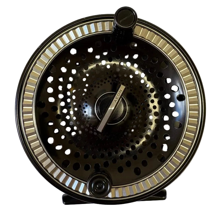 USED Guideline Aeon Fly Reel Black/Silver 7-9 Line (130)