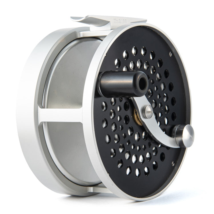 Iwana Retro Salmon Reel - Black/Silver