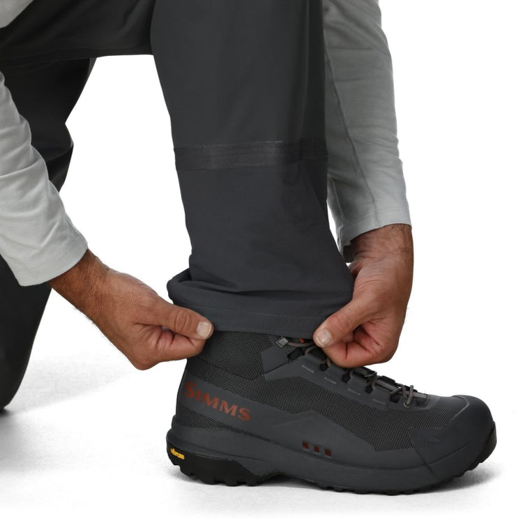 Simms Flyweight Stockingfoot Waders - Cinder